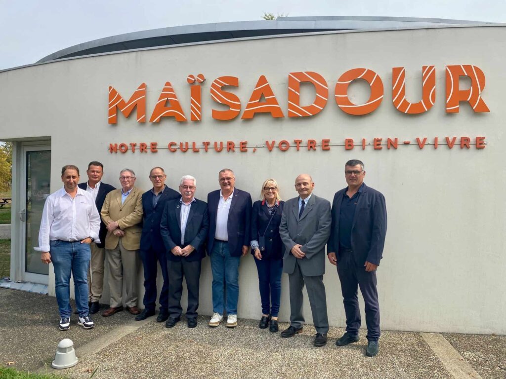 Visite des médaillés de l'ordre du mérite agricole au siège Maïsadour
